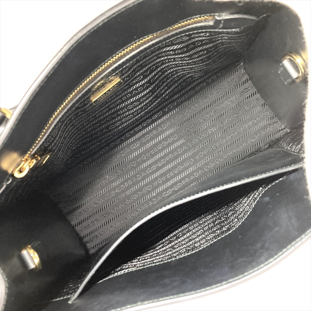 PRADA Bag - Picture 5 of 9